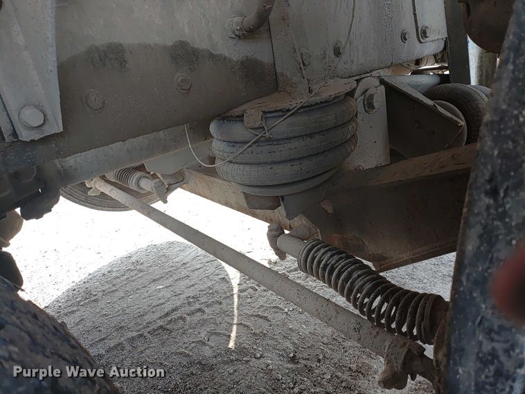 image for item ER2155 2001 Kenworth T800 ready mix truck