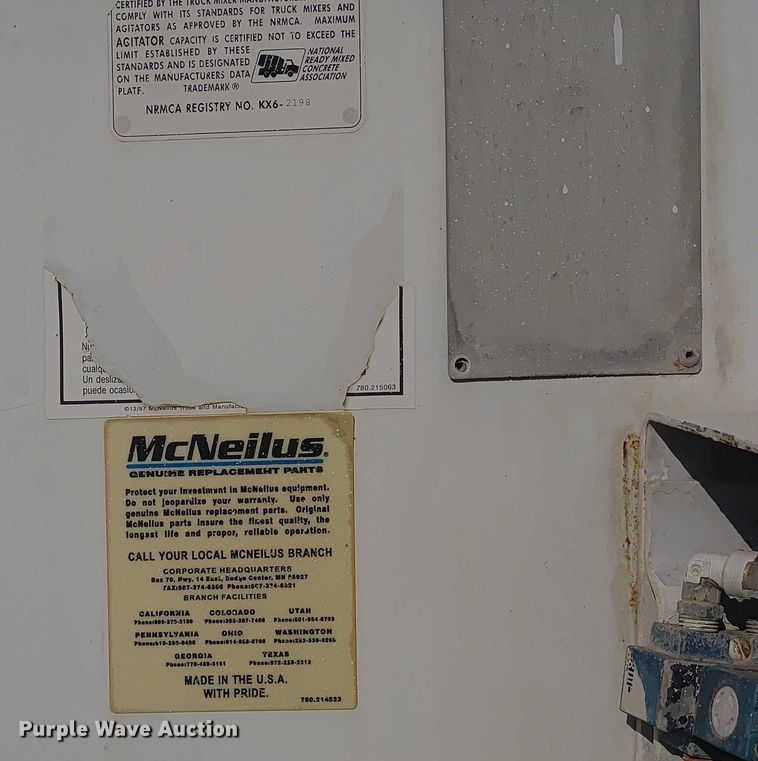 image for item ER2155 2001 Kenworth T800 ready mix truck