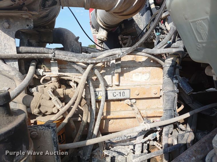 image for item ER2155 2001 Kenworth T800 ready mix truck