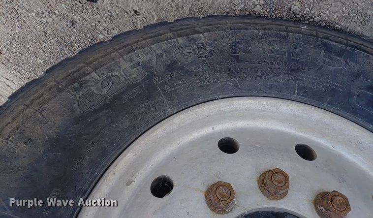 image for item ER2155 2001 Kenworth T800 ready mix truck