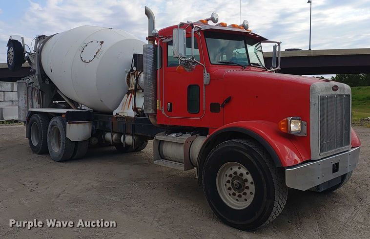 image for item ER2156 2004 Peterbilt 357 ready mix truck