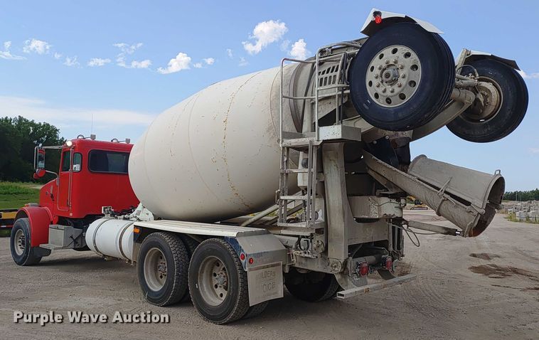 image for item ER2156 2004 Peterbilt 357 ready mix truck