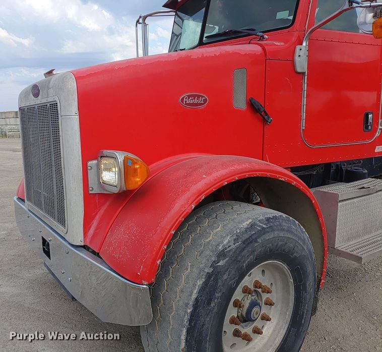 image for item ER2156 2004 Peterbilt 357 ready mix truck