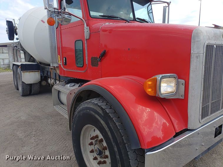 image for item ER2156 2004 Peterbilt 357 ready mix truck
