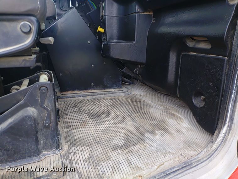 image for item ER2156 2004 Peterbilt 357 ready mix truck