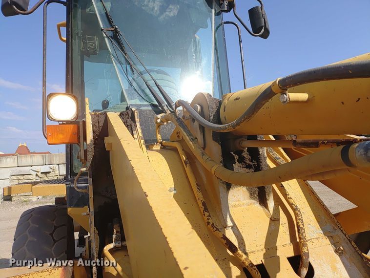image for item ER2157 2001 Caterpillar 938G wheel loader