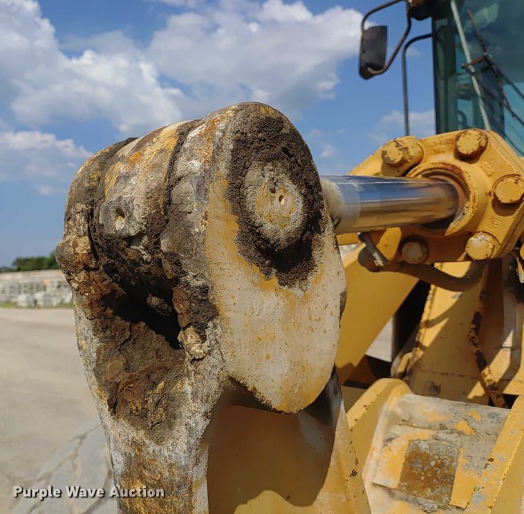 image for item ER2157 2001 Caterpillar 938G wheel loader