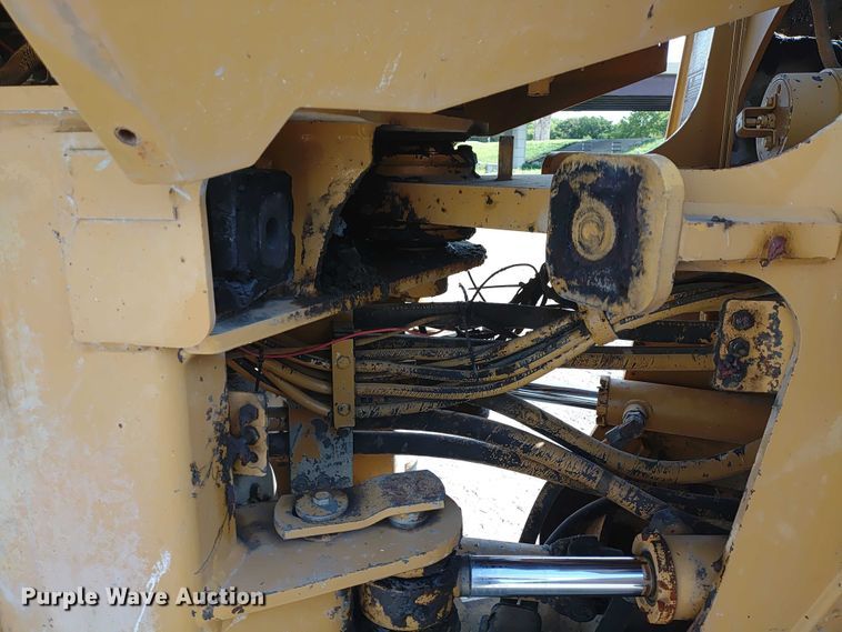 image for item ER2157 2001 Caterpillar 938G wheel loader