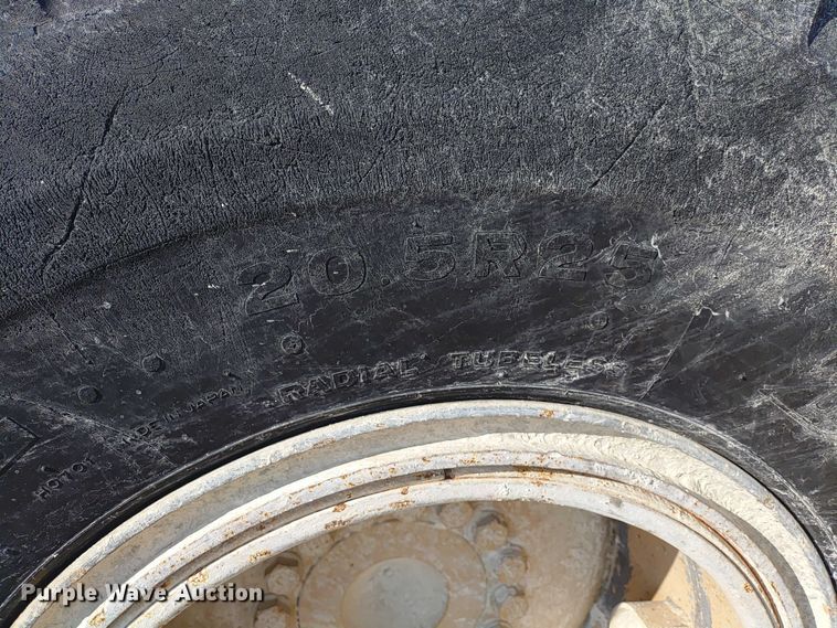 image for item ER2157 2001 Caterpillar 938G wheel loader