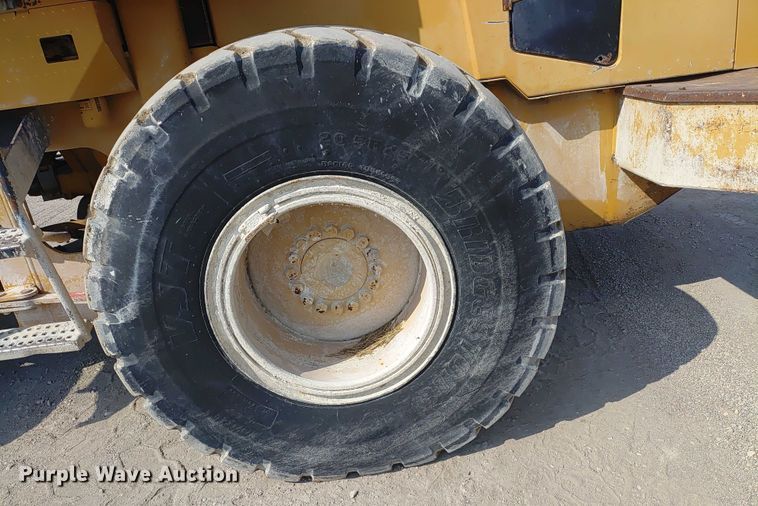 image for item ER2157 2001 Caterpillar 938G wheel loader