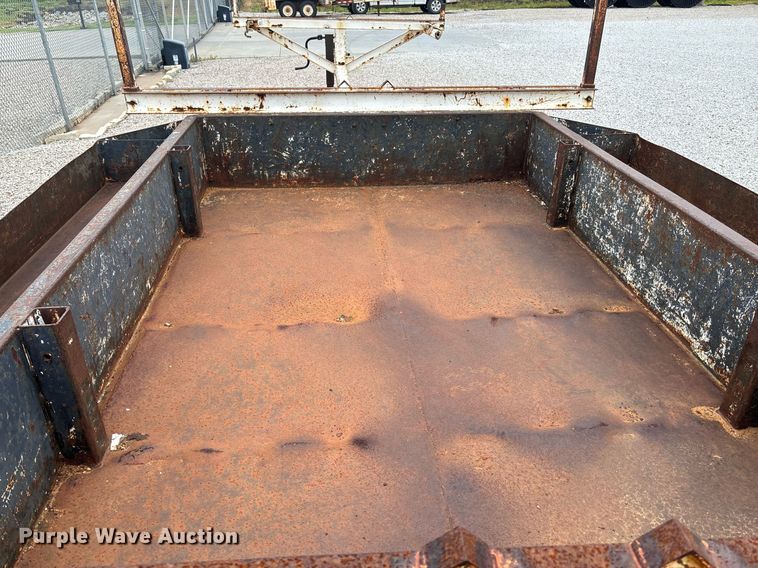 image for item ET8004 1997 Hers 14C  pole trailer