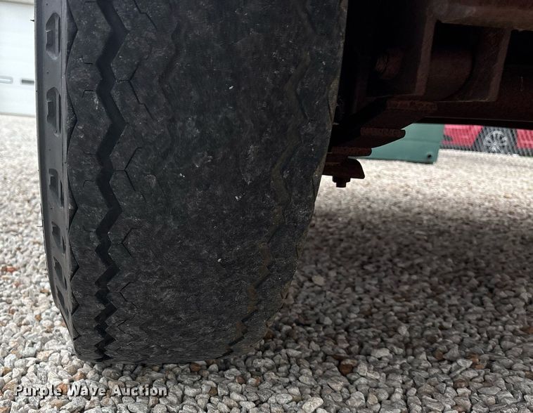 image for item ET8004 1997 Hers 14C  pole trailer