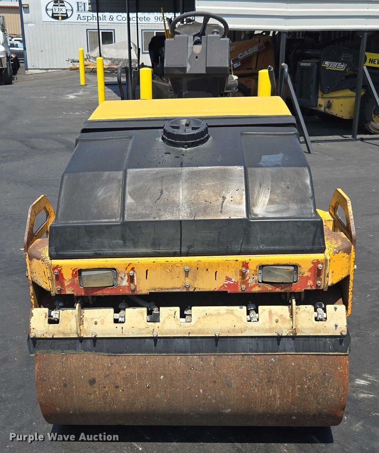 COMPACTADOR 1999 DYNAPAC CC122