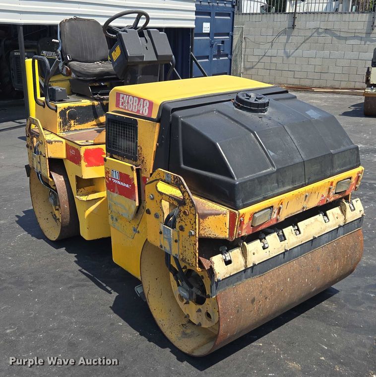 COMPACTADOR 1999 DYNAPAC CC122