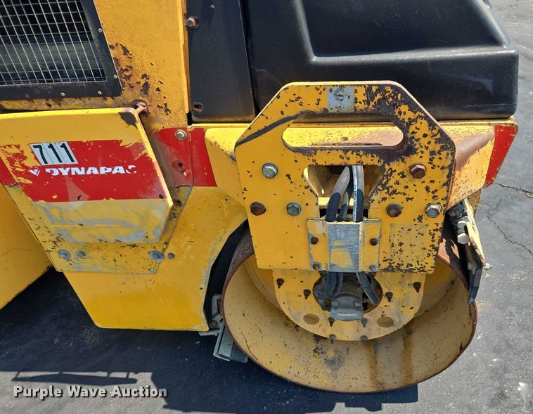 image for item FB9425 1999 Dynapac CC122 double drum vibratory roller