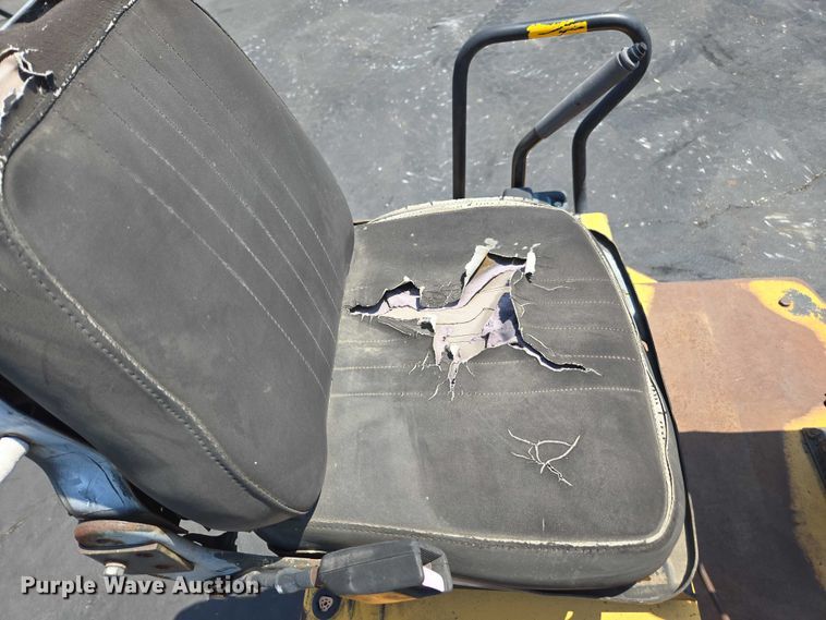 image for item FB9425 1999 Dynapac CC122 double drum vibratory roller