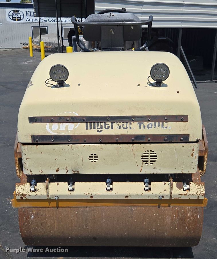image for item FB9426 2002 Ingersoll-Rand DD-24 double drum vibratory roller