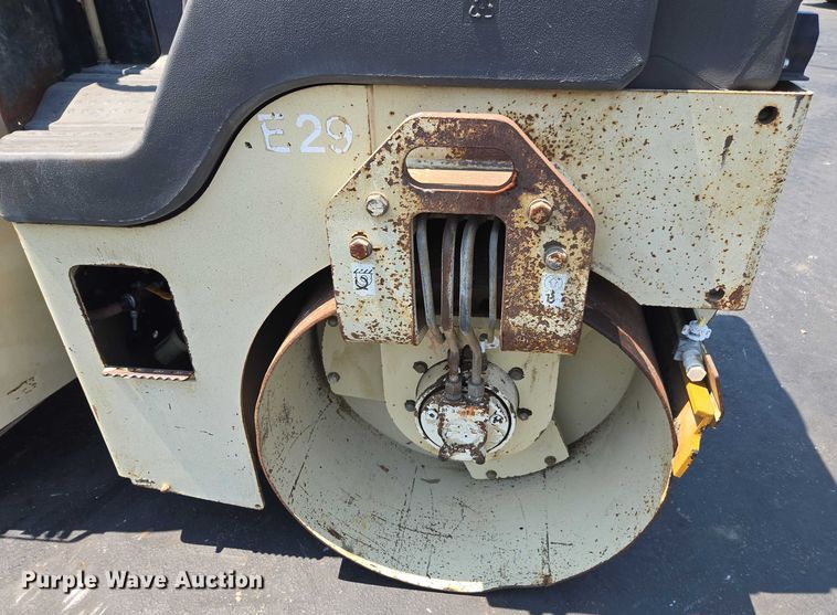 image for item FB9426 2002 Ingersoll-Rand DD-24 double drum vibratory roller