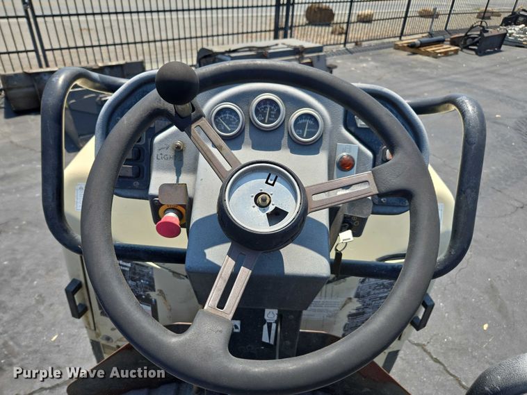 image for item FB9426 2002 Ingersoll-Rand DD-24 double drum vibratory roller