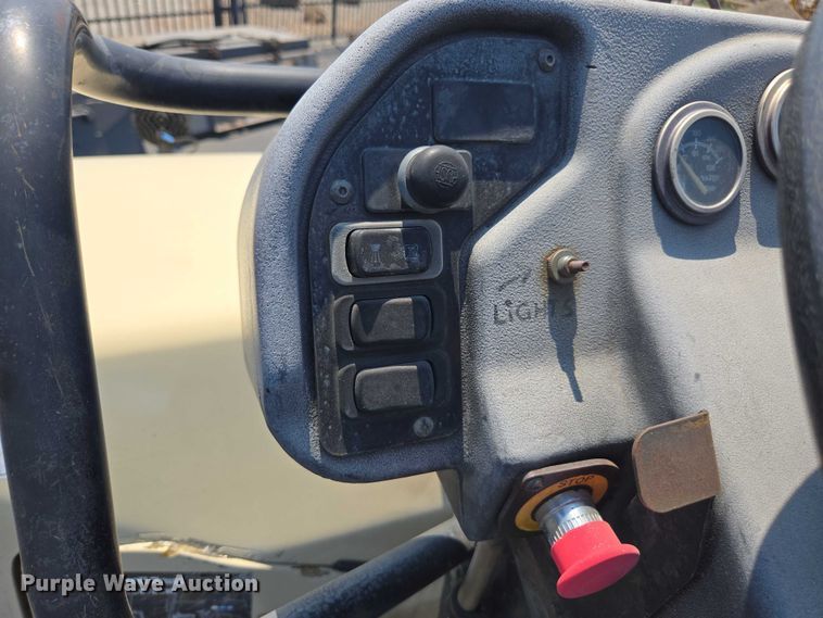 image for item FB9426 2002 Ingersoll-Rand DD-24 double drum vibratory roller