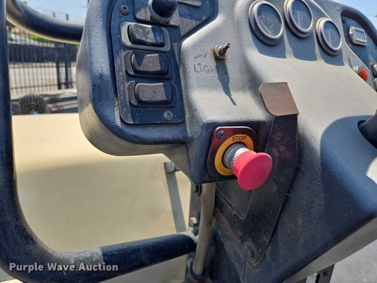 image for item FB9426 2002 Ingersoll-Rand DD-24 double drum vibratory roller