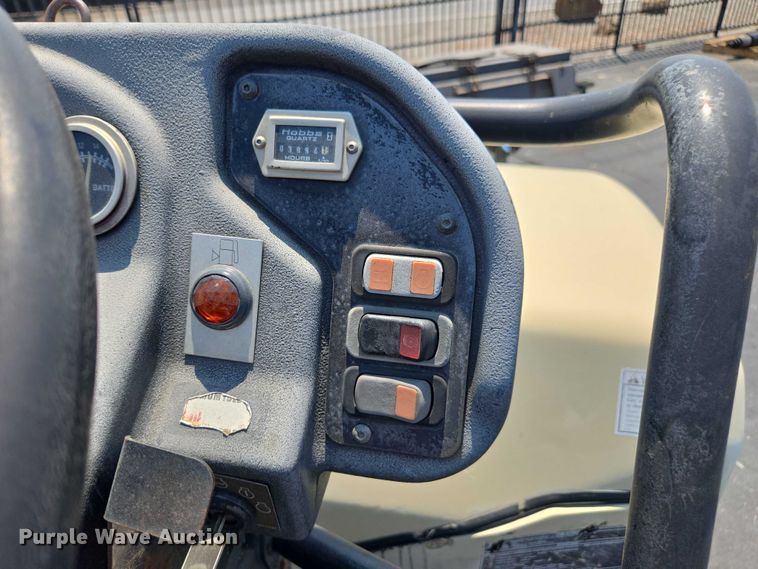 image for item FB9426 2002 Ingersoll-Rand DD-24 double drum vibratory roller