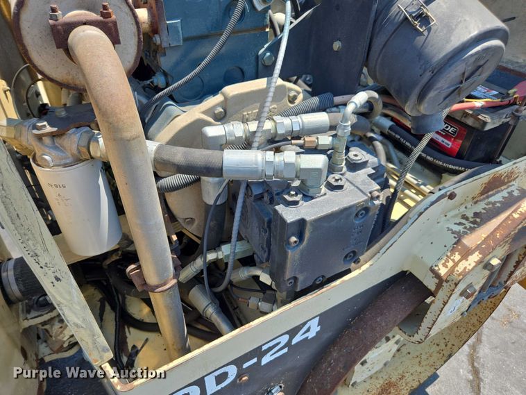 image for item FB9426 2002 Ingersoll-Rand DD-24 double drum vibratory roller