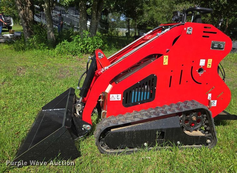 image for item FB9441 2025 Rippa NDI625 compact utility loader