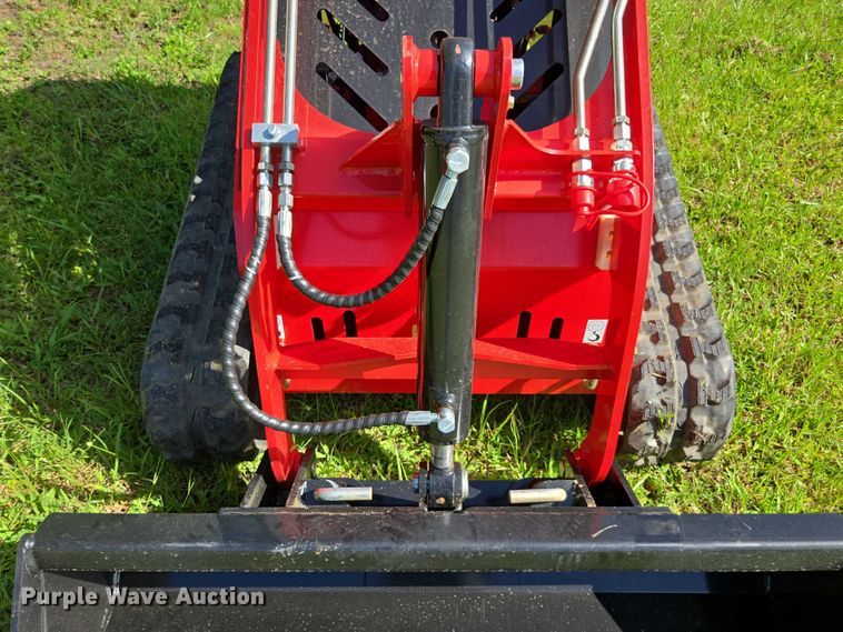 image for item FB9441 2025 Rippa NDI625 compact utility loader