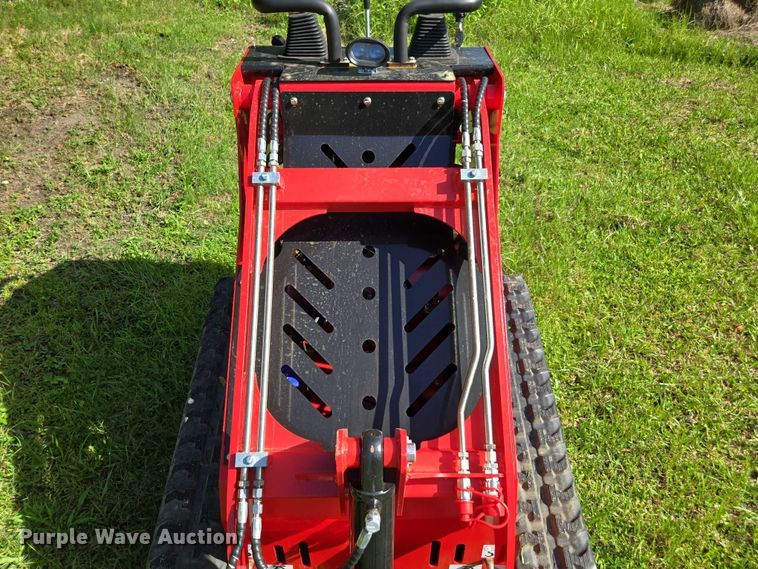 image for item FB9441 2025 Rippa NDI625 compact utility loader