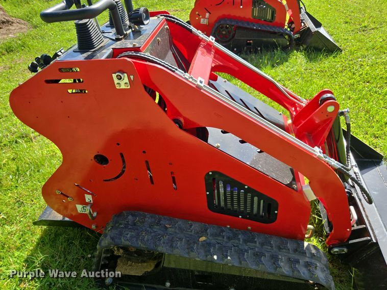 image for item FB9441 2025 Rippa NDI625 compact utility loader