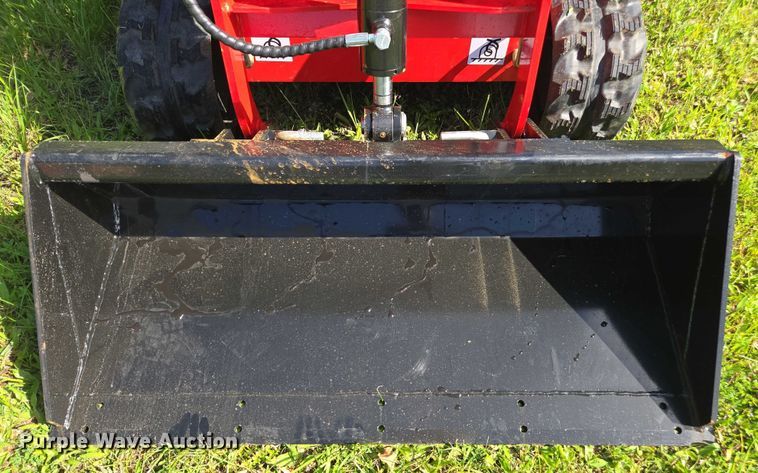 image for item FB9442 Rippa  NDI625 compact utility loader