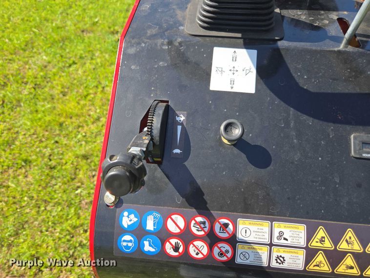 image for item FB9442 Rippa  NDI625 compact utility loader