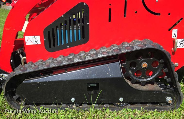 image for item FB9442 Rippa  NDI625 compact utility loader