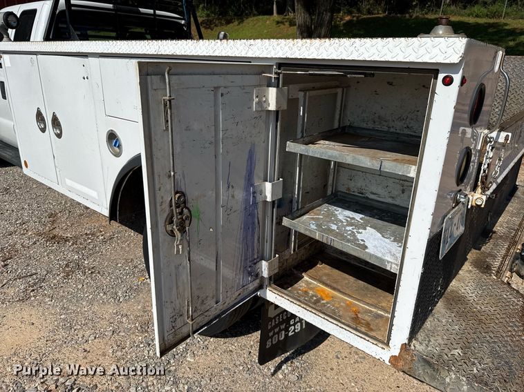 image for item HI9348 2016 Ford F550 SuperCab utility / service truck