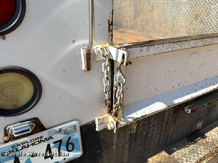 image for item HI9348 2016 Ford F550 SuperCab utility / service truck