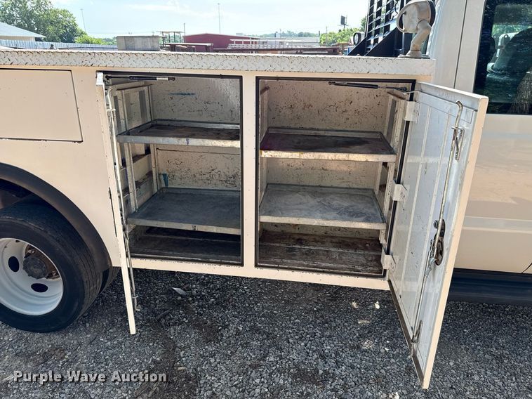 image for item HI9348 2016 Ford F550 SuperCab utility / service truck