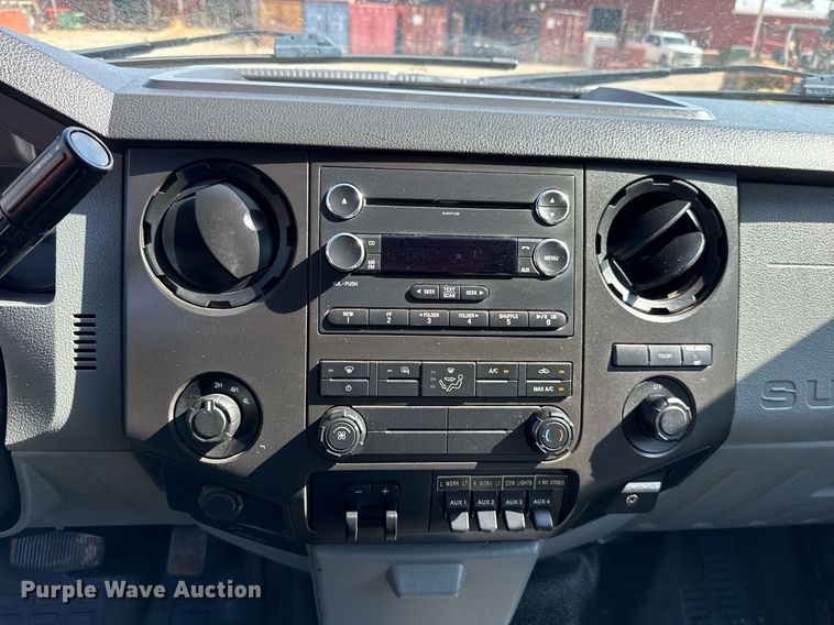 image for item HI9348 2016 Ford F550 SuperCab utility / service truck