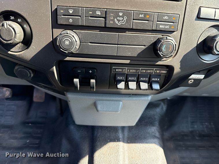 image for item HI9348 2016 Ford F550 SuperCab utility / service truck