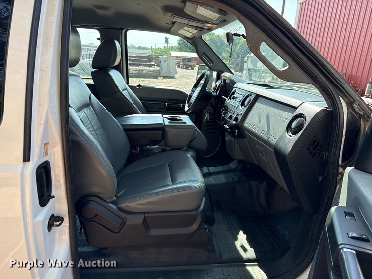 image for item HI9348 2016 Ford F550 SuperCab utility / service truck