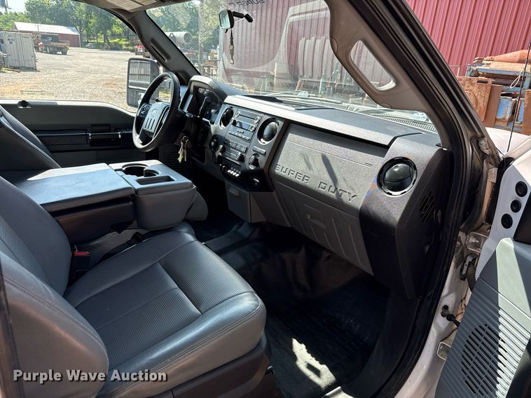 image for item HI9348 2016 Ford F550 SuperCab utility / service truck