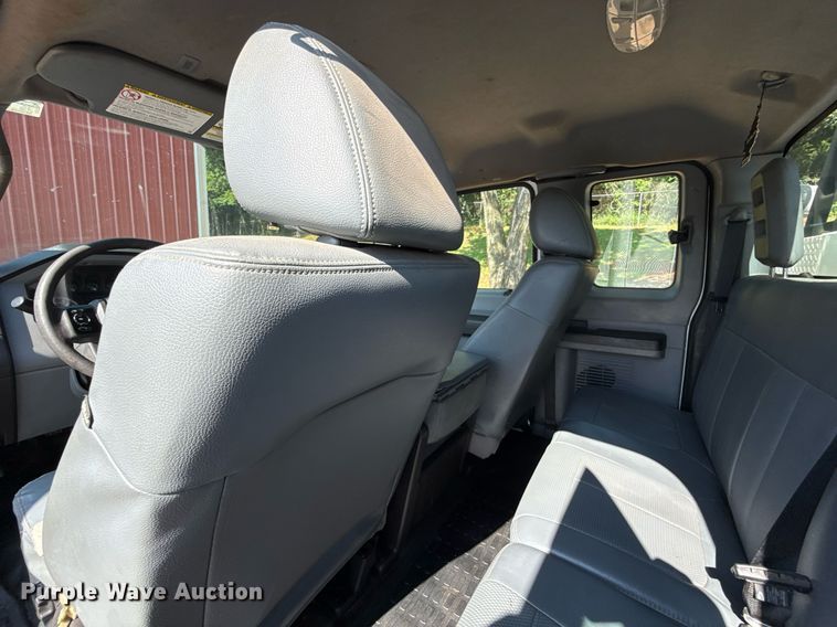 image for item HI9348 2016 Ford F550 SuperCab utility / service truck