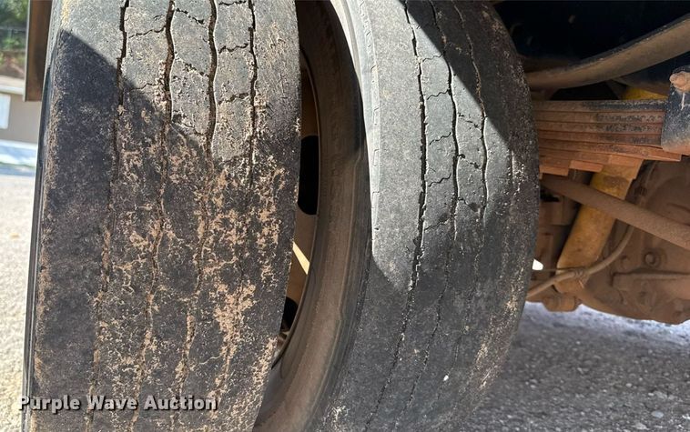 image for item HI9348 2016 Ford F550 SuperCab utility / service truck