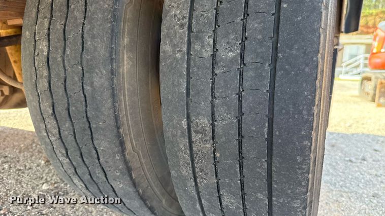 image for item HI9348 2016 Ford F550 SuperCab utility / service truck