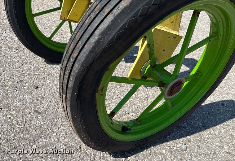 image for item HI9350 Sumner Grasshopper pipe dolly