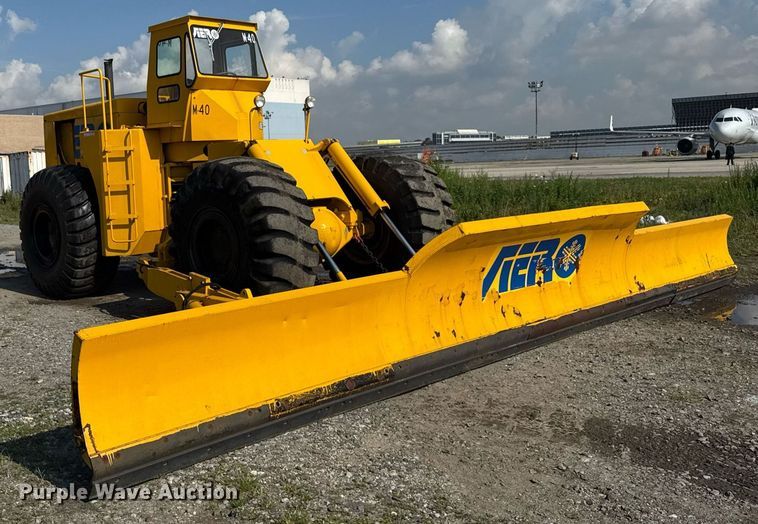 image for item MZ9399 Michigan 280 wheel loader