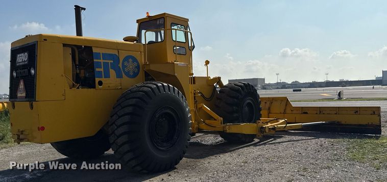 image for item MZ9399 Michigan 280 wheel loader