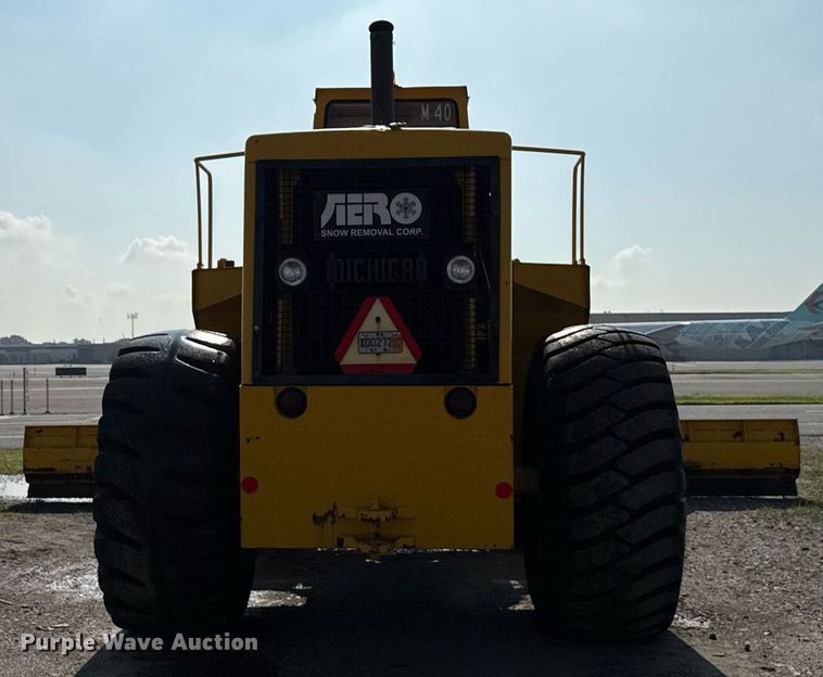 image for item MZ9399 Michigan 280 wheel loader