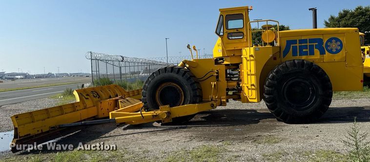 image for item MZ9399 Michigan 280 wheel loader