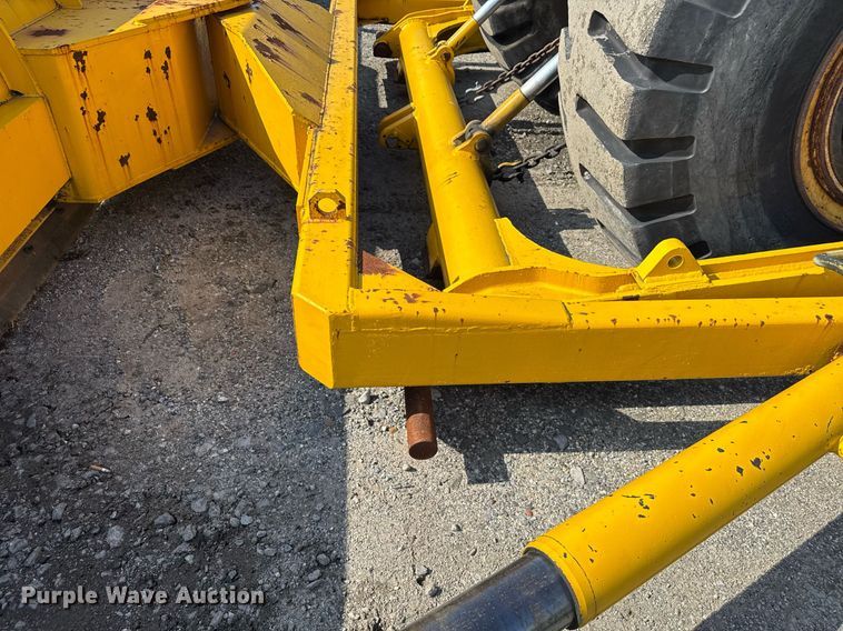 image for item MZ9399 Michigan 280 wheel loader